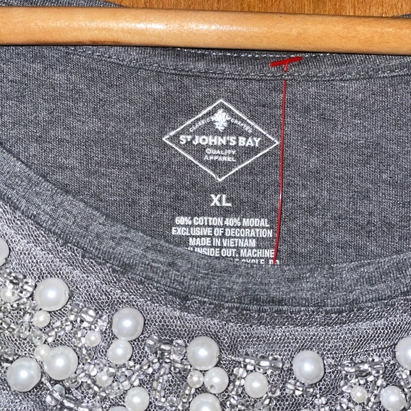 •ST. JOHN'S BAY•GRAY SCOOPNECK W/PEARLS & SEQUINS NECK TRIM SIZE XL EUC LIKE NEW - Picture 4 of 7